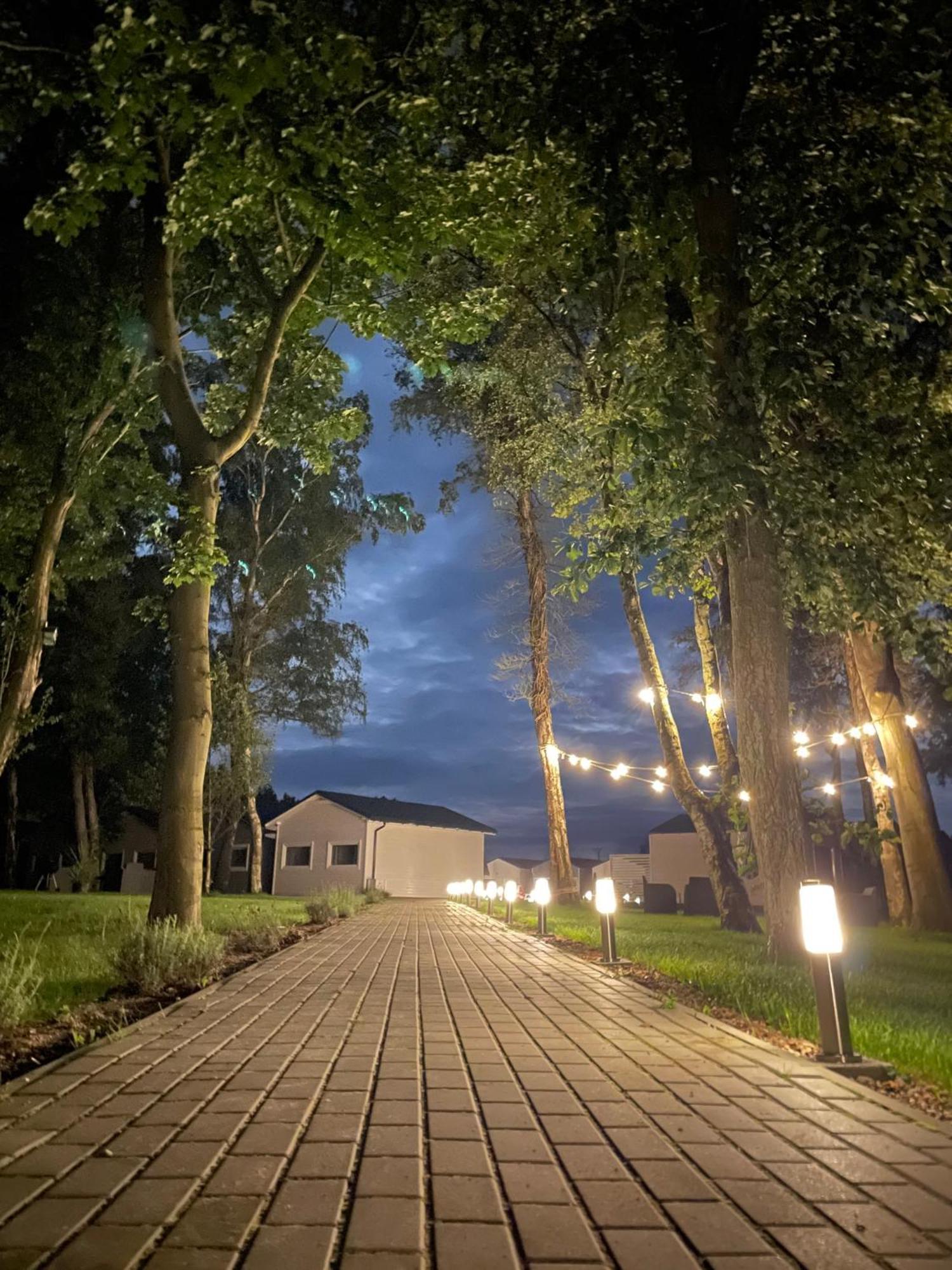 רבאל Lumi Resort Domki Letniskowe Z Podgrzewanym Basenem מראה חיצוני תמונה