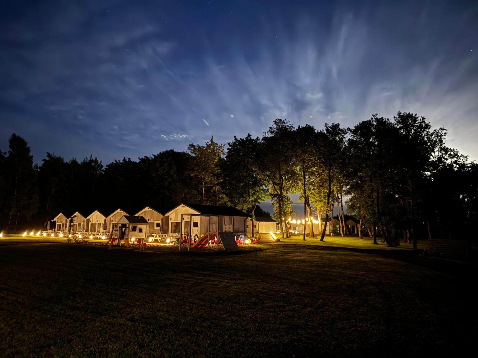 רבאל Lumi Resort Domki Letniskowe Z Podgrzewanym Basenem מראה חיצוני תמונה
